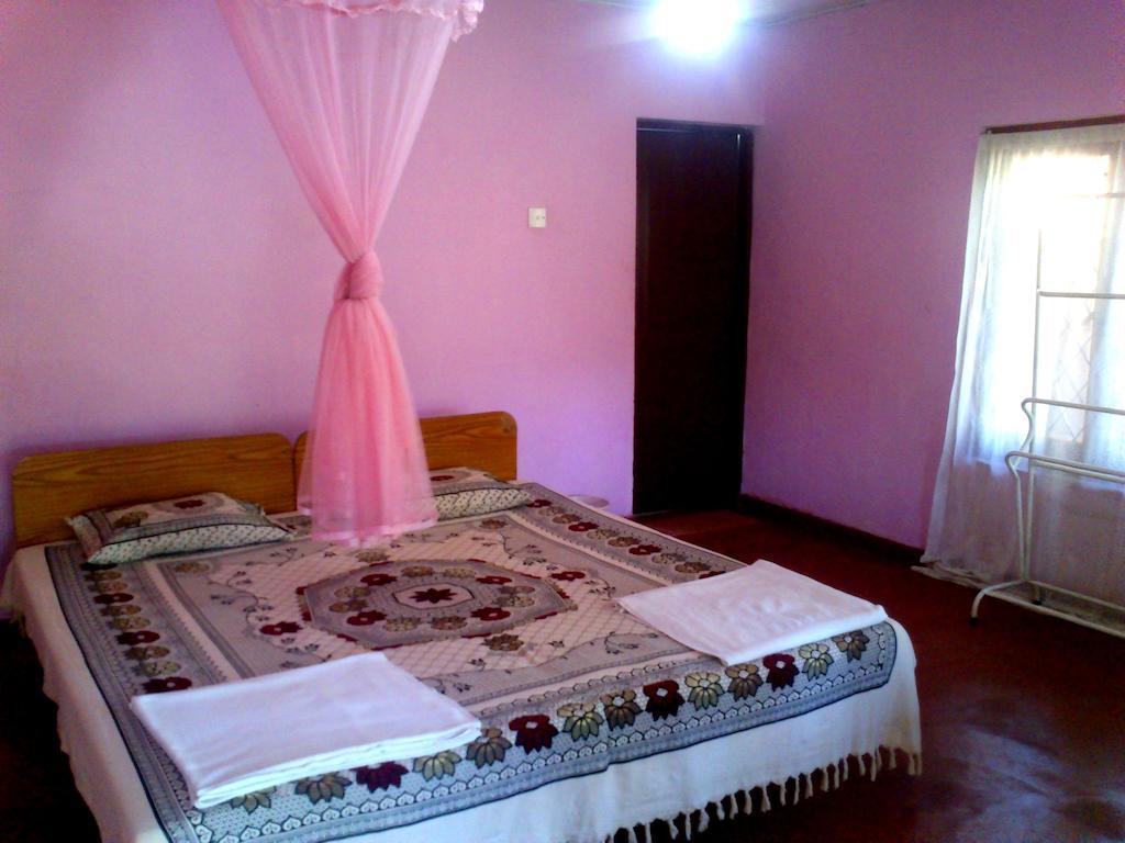 Haniffas Holiday Inn Kandy Habitación foto